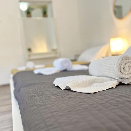 Maria & Matthias - Apartments In Central Of Floriana ภายนอก รูปภาพ