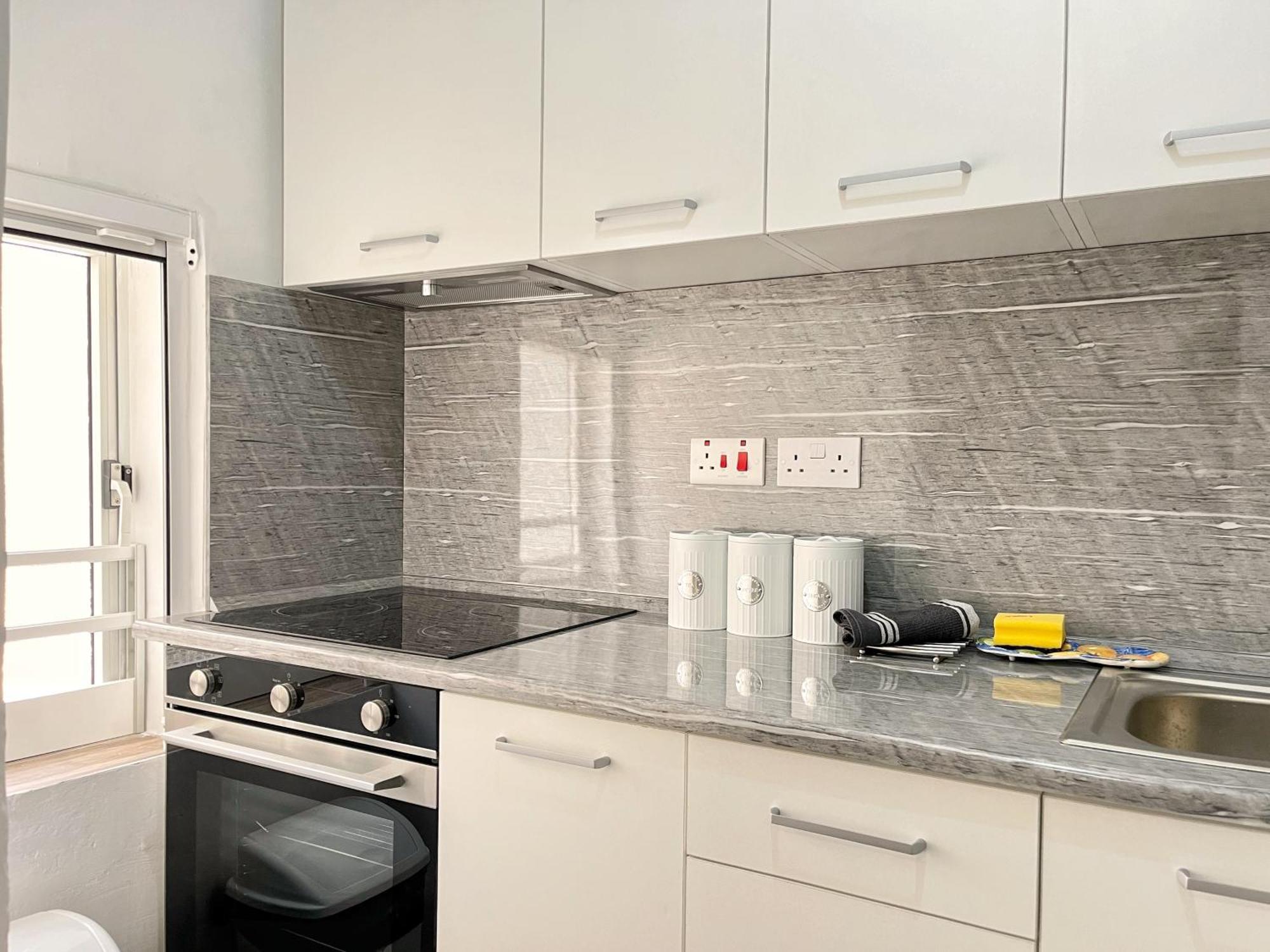 Maria & Matthias - Apartments In Central Of Floriana ภายนอก รูปภาพ