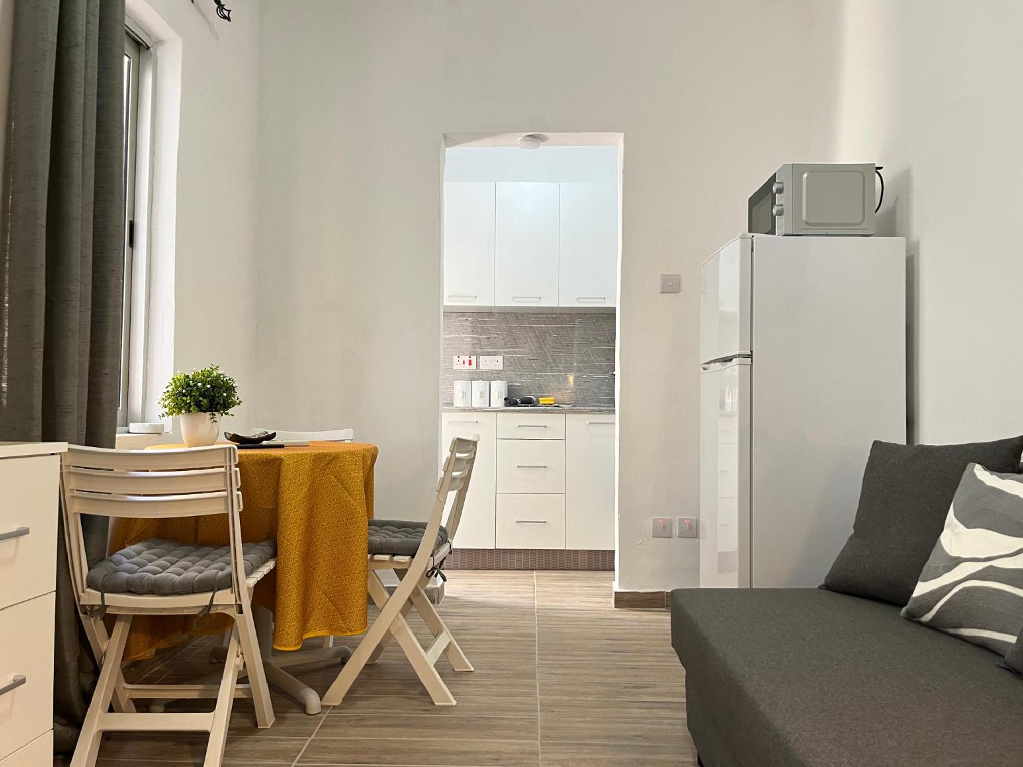 Maria & Matthias - Apartments In Central Of Floriana ภายนอก รูปภาพ